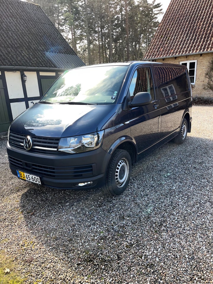 VW Transporter 2,0 TDi 150 Kassevogn DSG kort
