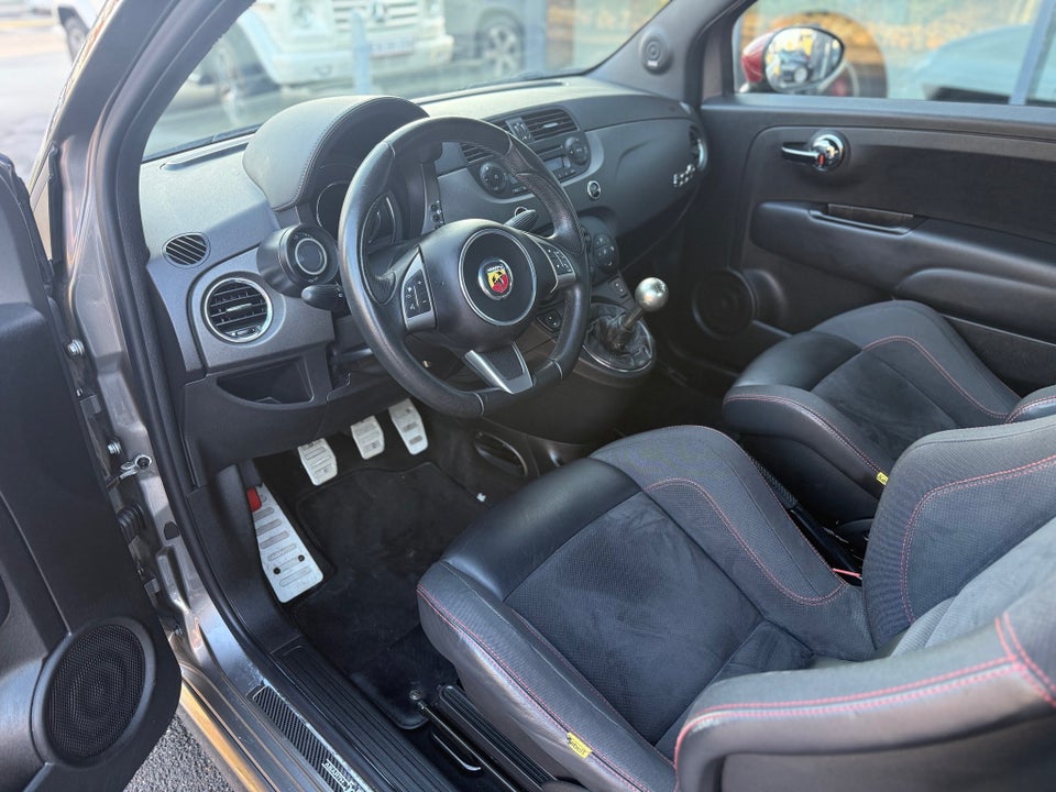 Abarth 595C 1,4 T-Jet 180 Competizione 2d