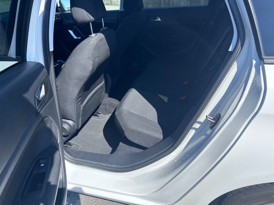 Peugeot 308 1,6 BlueHDi 120 Collection SW 5d