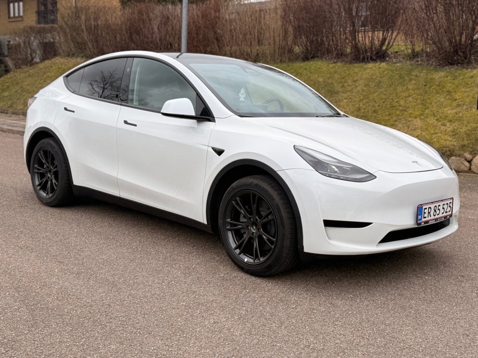 Tesla Model Y RWD 5d
