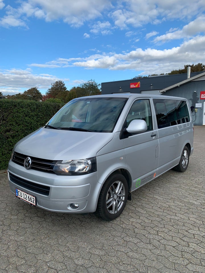 VW Multivan 2,0 TDi 140 Comfortline kort 4d