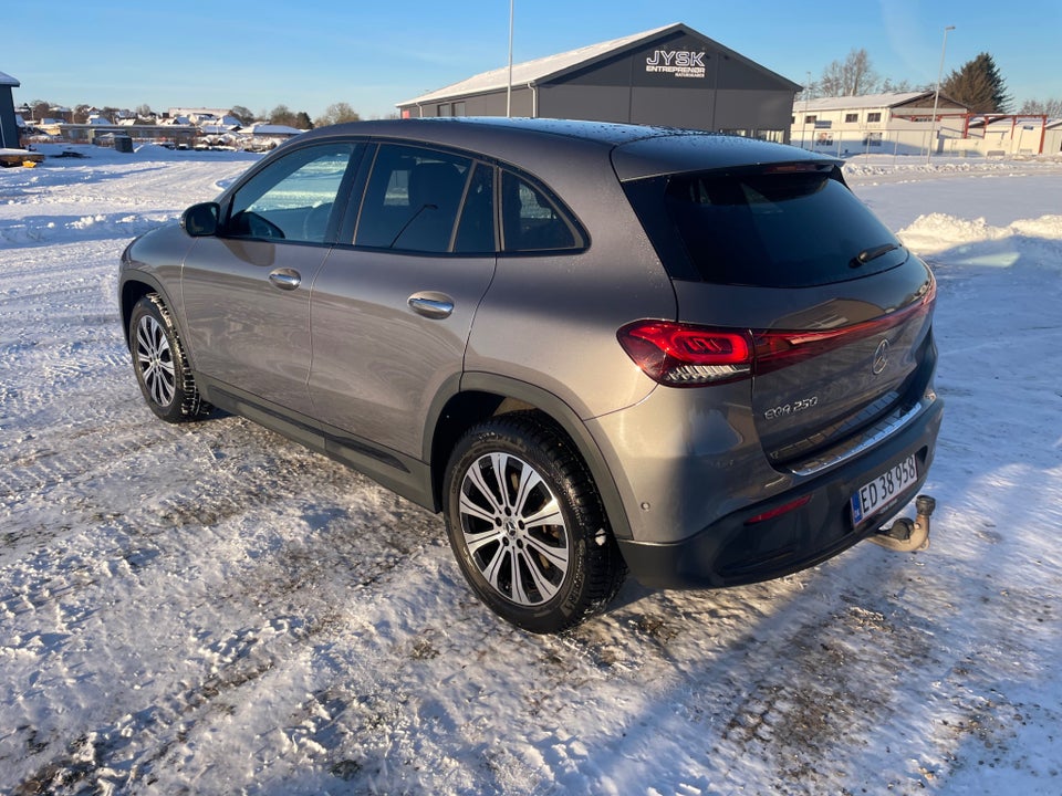 Mercedes EQA250 Progressive 5d