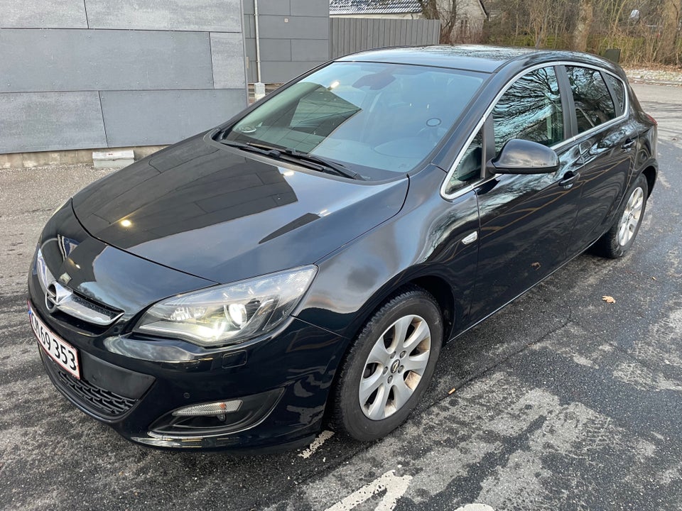 Opel Astra 1,6 CDTi 110 Enjoy 5d