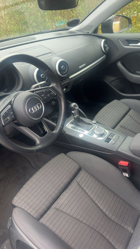 Audi A3 1,4 e-tron S-line Sportback S-tr. 5d