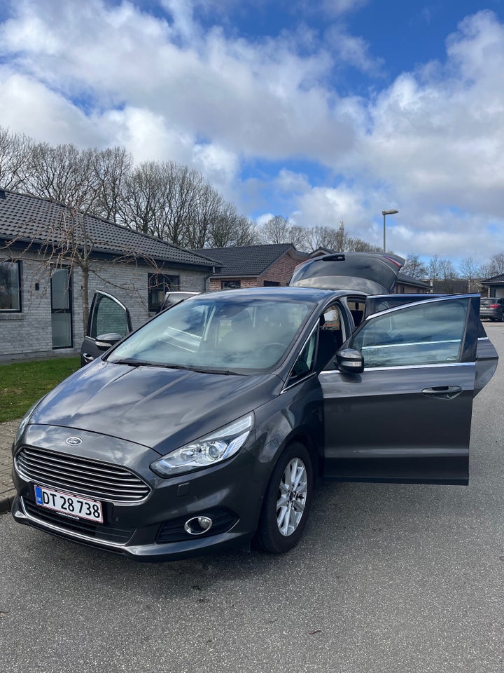 Ford S-MAX 2,0 EcoBlue Titanium aut. 7prs 5d