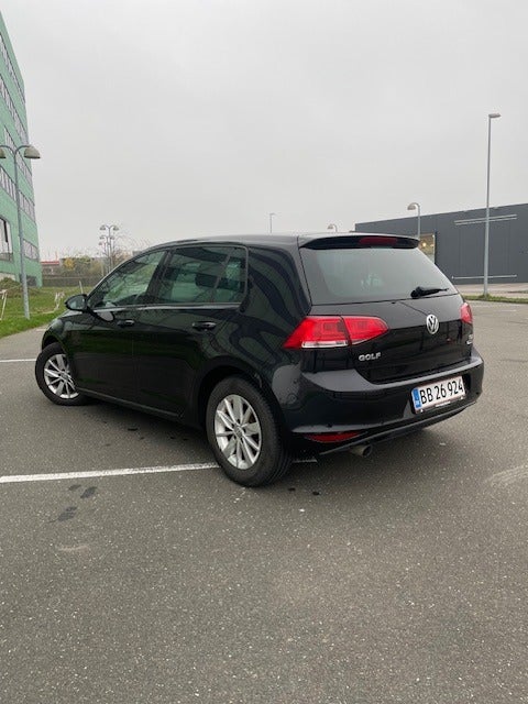 VW Golf VII 1,6 TDi 110 Comfortline DSG BMT 5d