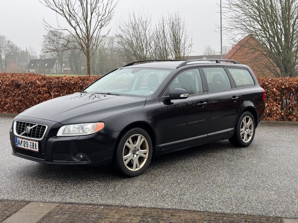 Volvo V70 2,4 D 163 Momentum aut. 5d