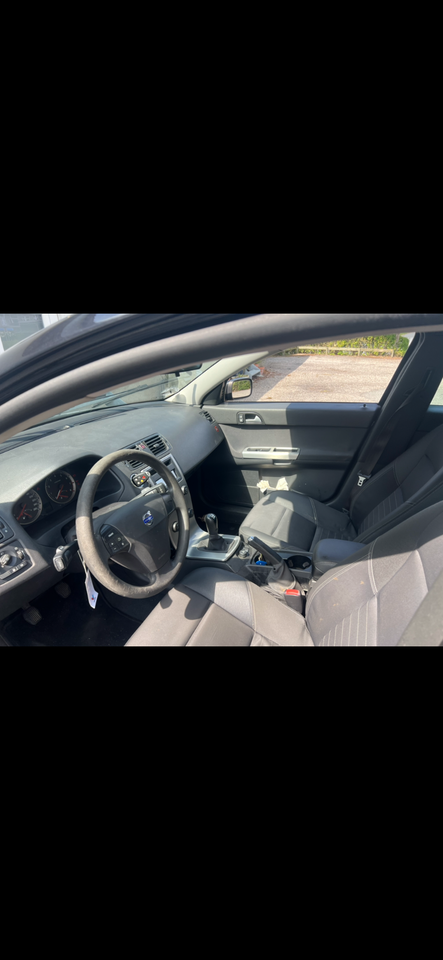 Volvo S40 1,6 Summum 4d