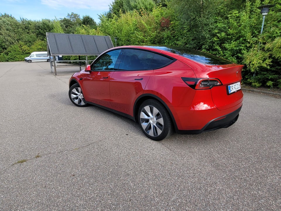 Tesla Model Y RWD 5d