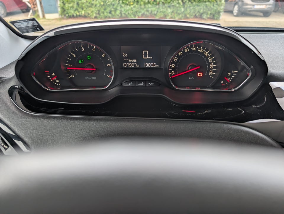 Peugeot 208 1,2 VTi Active 5d