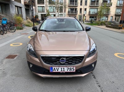 Volvo V40 CC 2,0 D3 150 Momentum aut. 5d