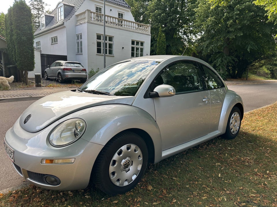 VW New Beetle 1,6 Trendline 2d
