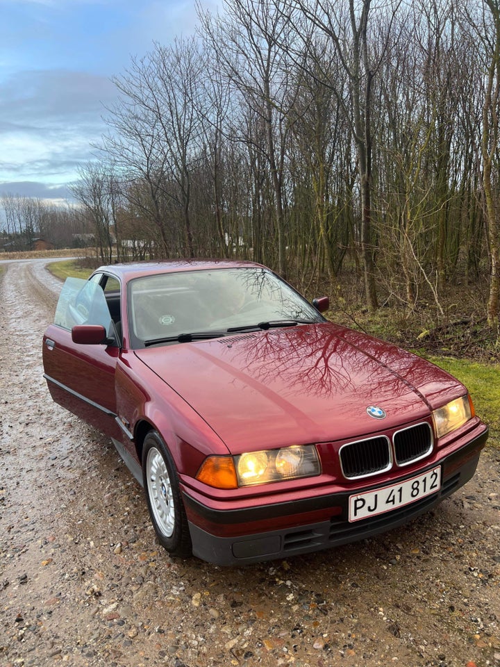 BMW 320i 2,0 Coupé 2d