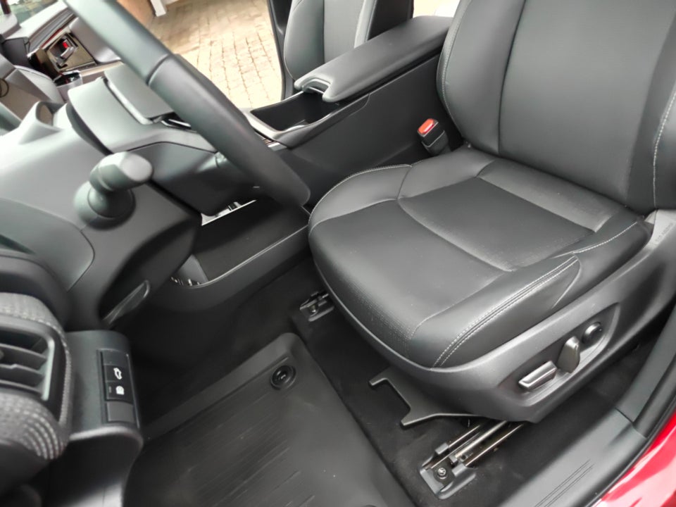 Toyota bZ4X Executive AWD 5d