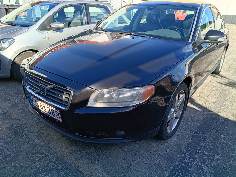 Volvo S80 2,5 T Kinetic 4d