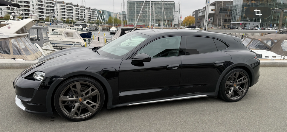 Porsche Taycan 4 Performance+ Cross Turismo 5d