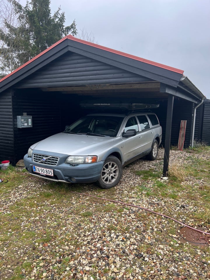 Volvo XC70 2,5 T aut. AWD 5d