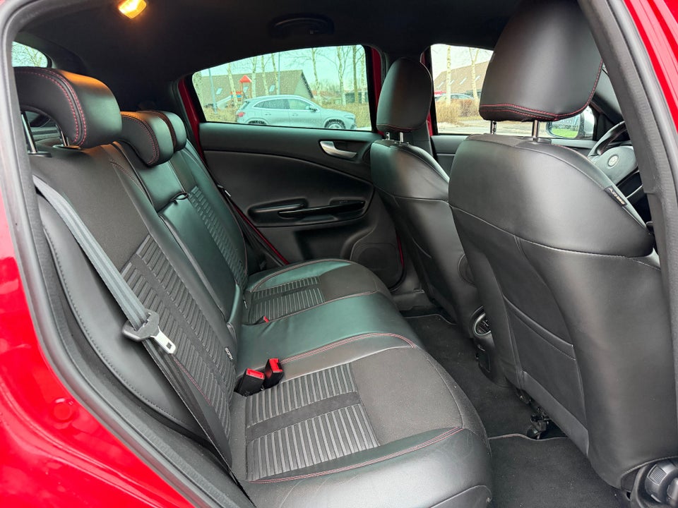 Alfa Romeo Giulietta 1,75 TBi Quadrifoglio Verde 5d