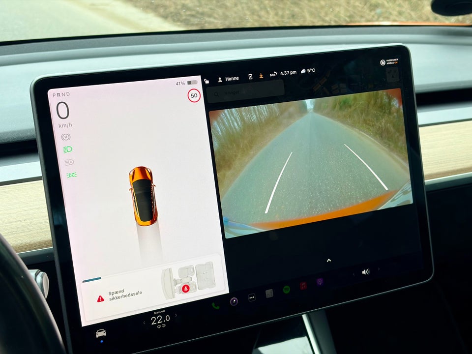 Tesla Model 3 Long Range AWD 4d