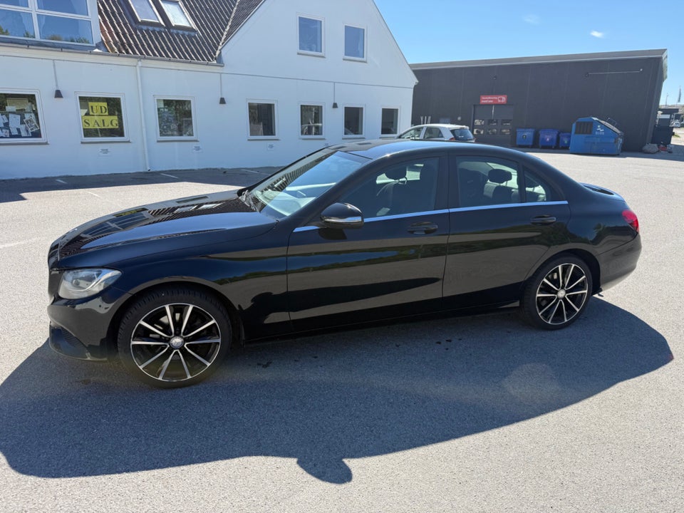 Mercedes C220 2,2 BlueTEC Avantgarde stc. 5d