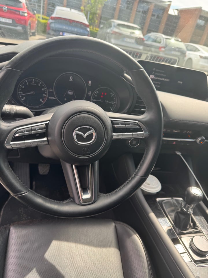 Mazda 3 2,0 SkyActiv-X 180 Cosmo 4d