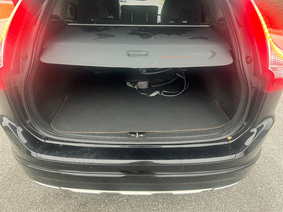 Volvo XC60 2,4 D4 190 Ocean Race aut. AWD 5d