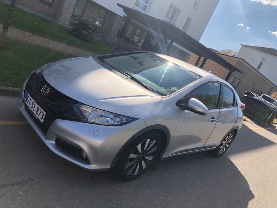 Honda Civic 1,6 i-DTEC Sport 5d