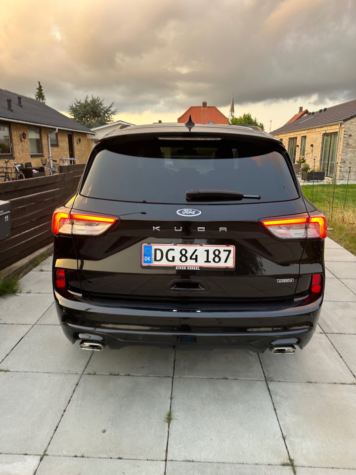 Ford Kuga 2,5 PHEV ST-Line X CVT 5d