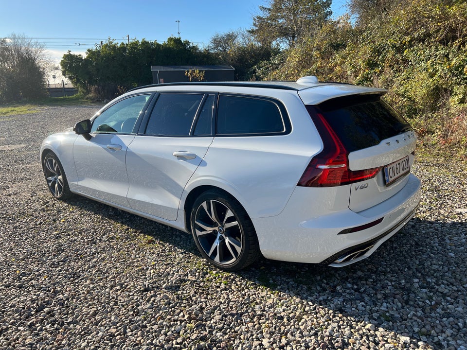 Volvo V60 2,0 T4 190 R-Design aut. 5d