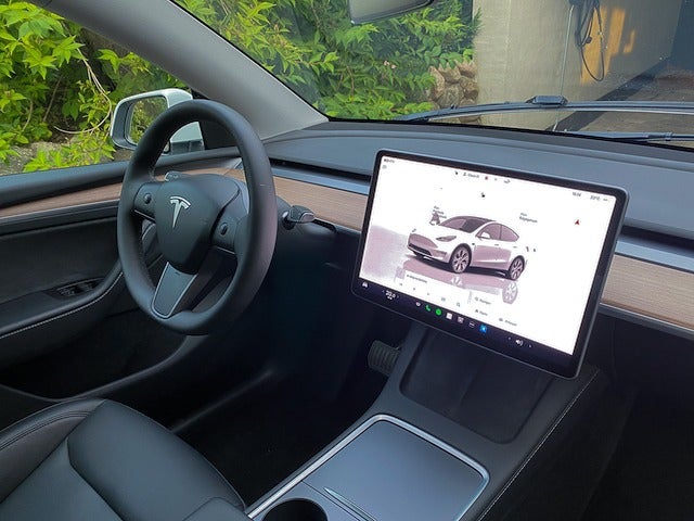 Tesla Model Y Long Range AWD 5d