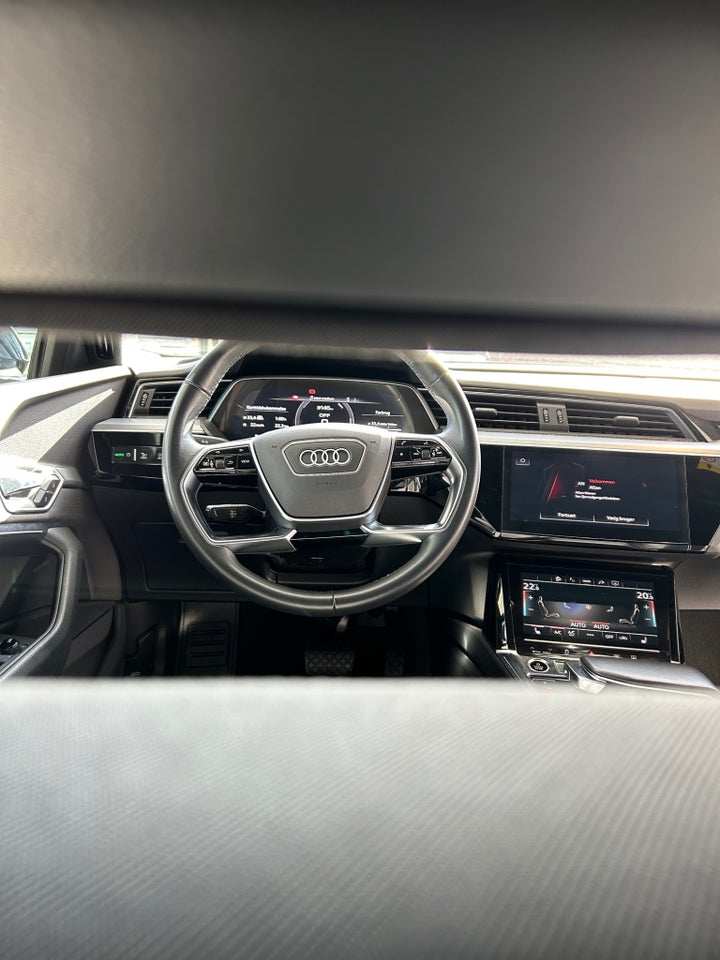 Audi e-tron 50 S-line Prestige Sportback quattro 5d
