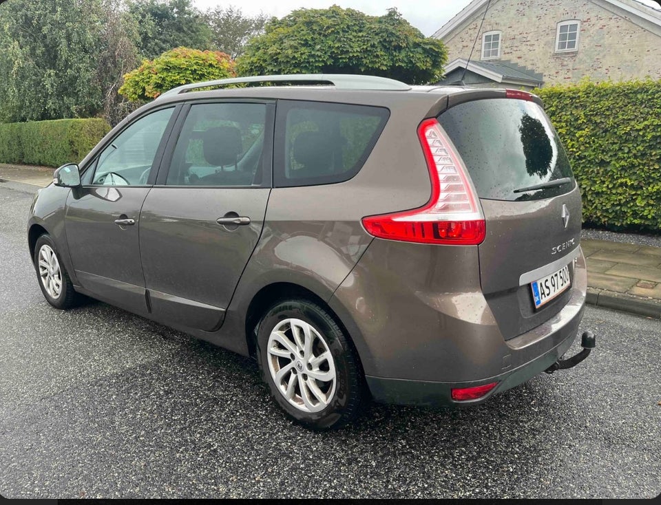 Renault Grand Scenic III 1,5 dCi 110 Dynamique aut. 7prs 5d