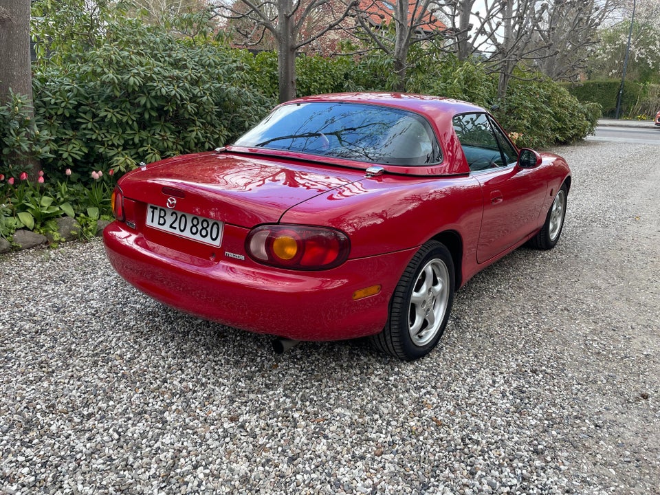 Mazda MX-5 1,8  2d