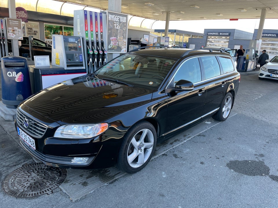 Volvo V70 2,0 T5 240 Momentum aut. 5d