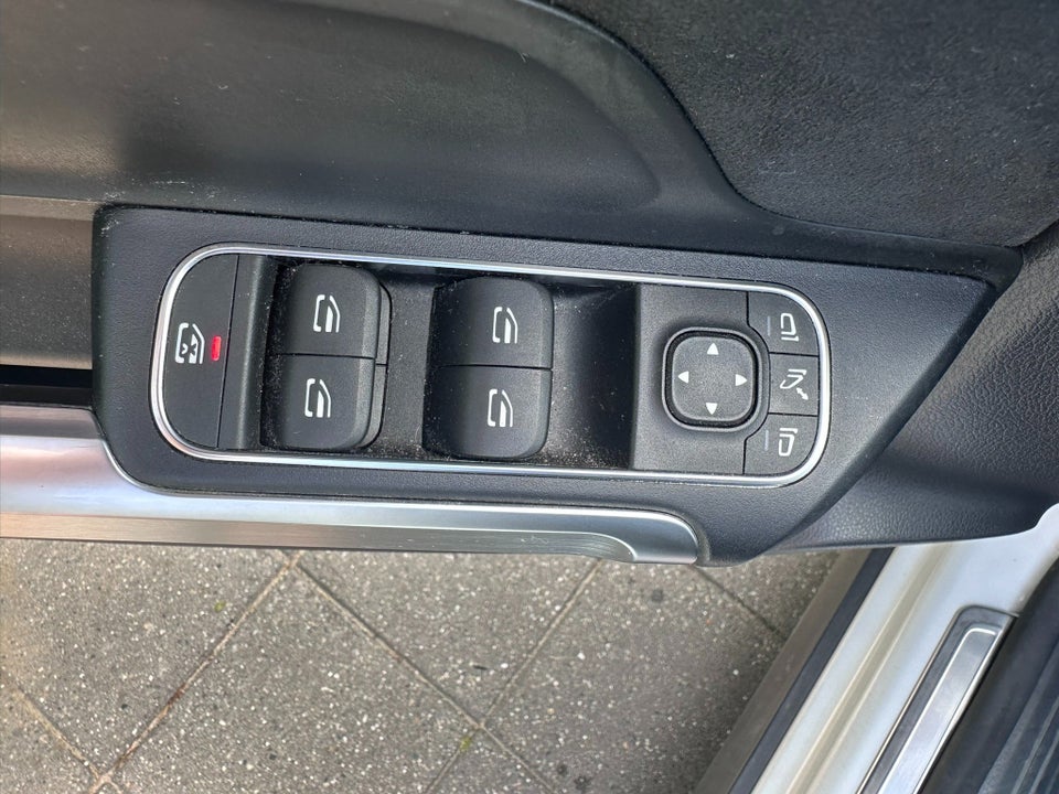 Mercedes EQB250 AMG Line 5d