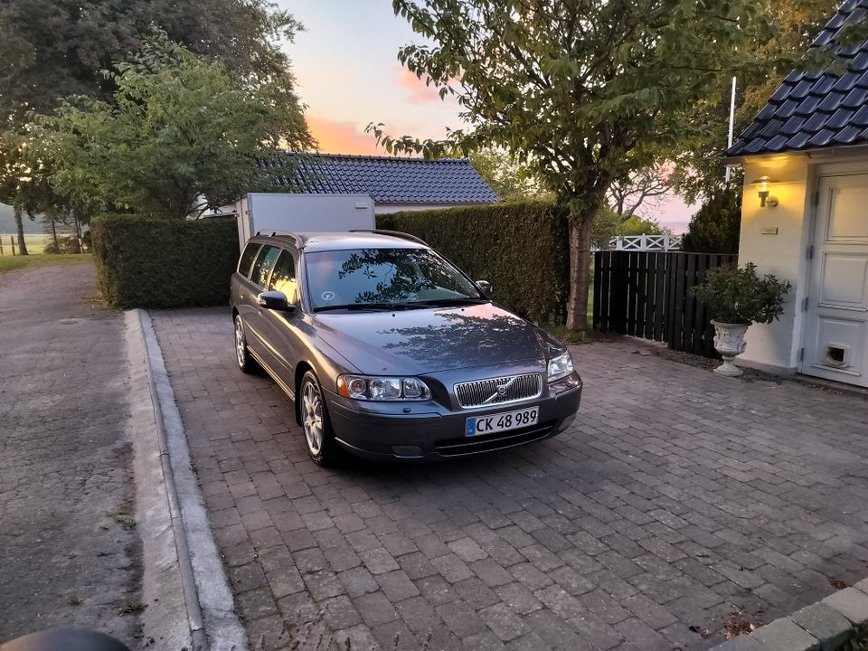 Volvo V70 2,4 140 Classic 5d