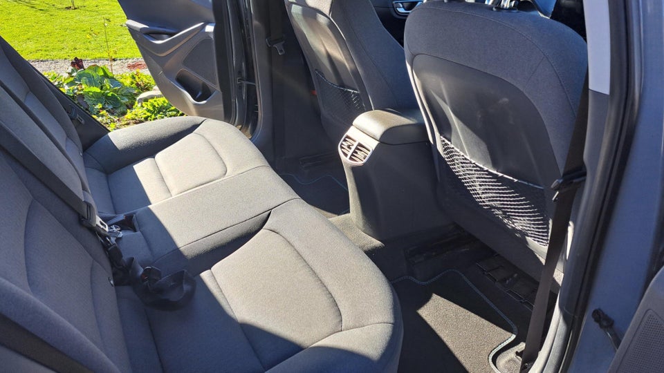 Hyundai Ioniq 40 EV Trend 5d