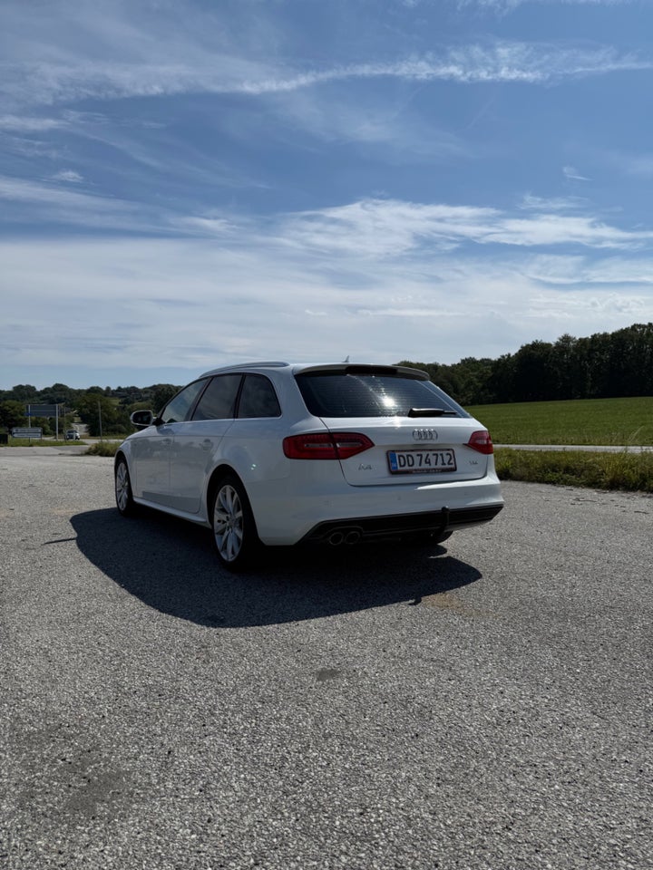 Audi A4 2,0 TDi 190 S-line Avant S-tr. 5d