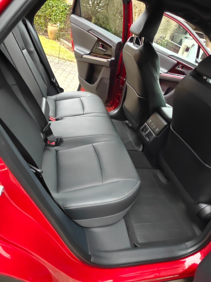 Toyota bZ4X Executive AWD 5d