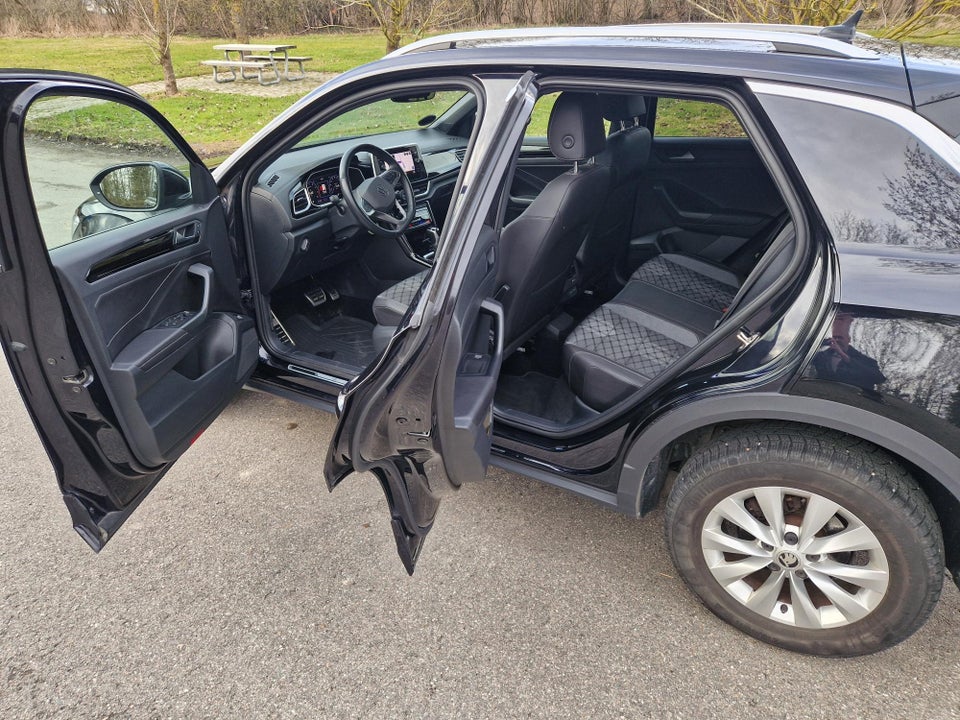 VW T-Roc 1,5 TSi 150 R-line DSG 5d