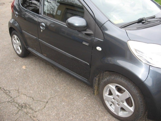 Peugeot 107 1,0 Sportium 5d