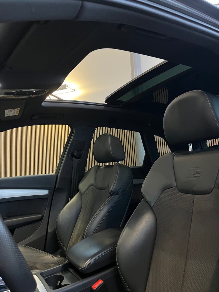 Audi Q5 2,0 TFSi 252 S-line quattro S-tr. 5d