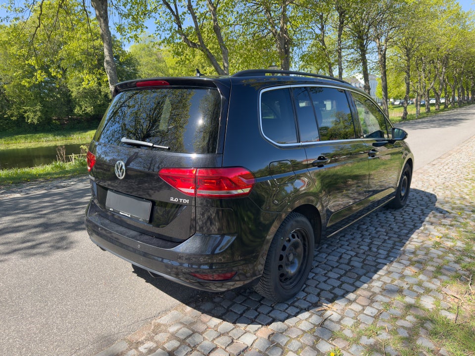 VW Touran 2,0 TDi 150 Comfortline DSG 7prs 5d