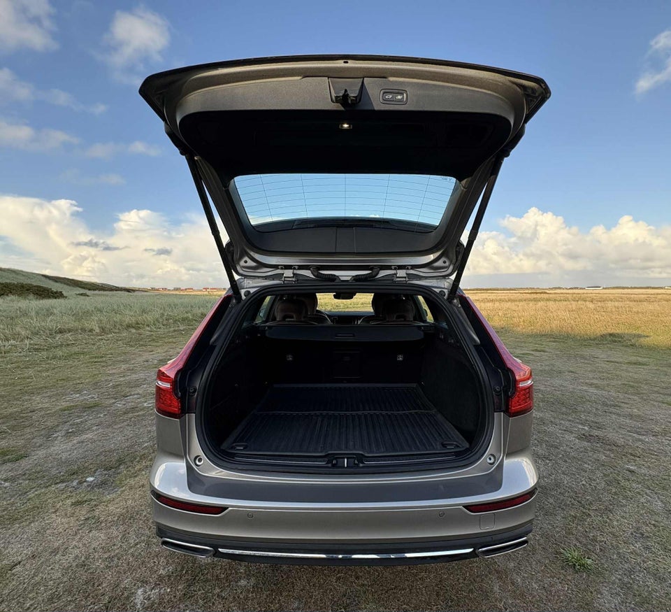 Volvo V60 2,0 B4 197 Inscription aut. 5d