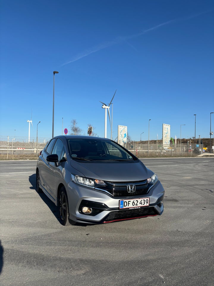 Honda Jazz 1,5 i-VTEC Dynamic 5d