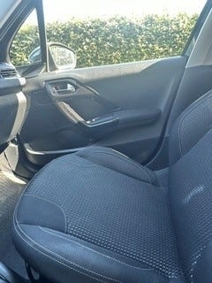 Peugeot 208 1,6 BlueHDi 100 Allure Sky 5d
