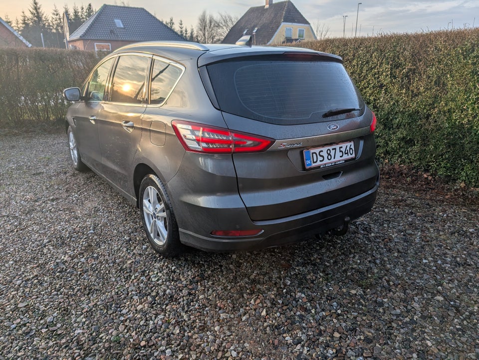 Ford S-MAX 2,0 EcoBlue Titanium 5d