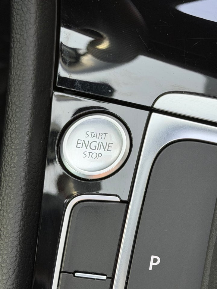 VW Golf VII 1,5 TSi 150 R-line DSG 5d