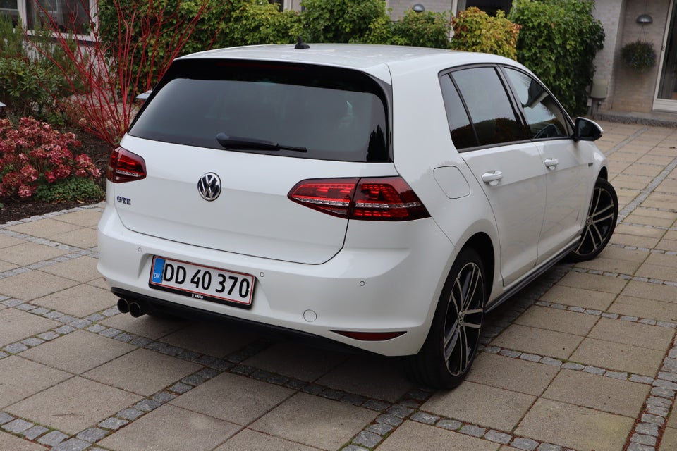 VW Golf VII 1,4 GTE DSG 5d