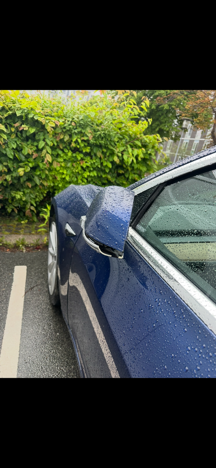 Tesla Model 3 Long Range AWD 4d